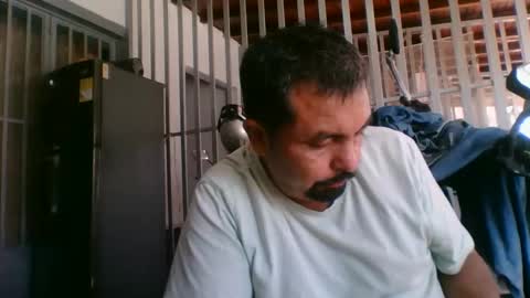 oscarjhe3512 online show from 11/07/25, 03:12