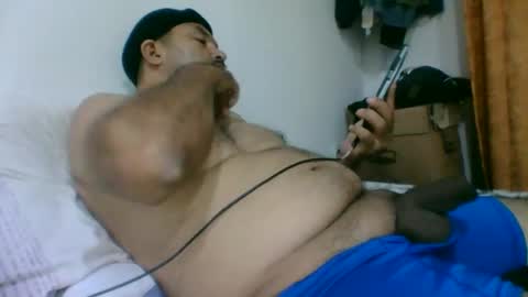 Snapshot of oscarjhe3512 chatting on 05/19/26, 01:56 oscarjhe3512 online show from 05/19/26, 01:56