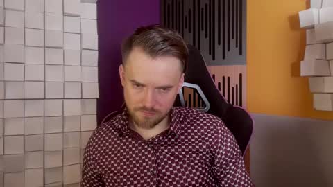 Oscar Steel Savage online show from 02/20/25, 09:42