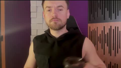 Oscar Steel Savage online show from 02/26/25, 07:05