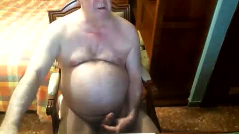 Snapshot of oscarw chatting on 05/29/26, 02:48 Oscar online show from 05/29/26, 02:48