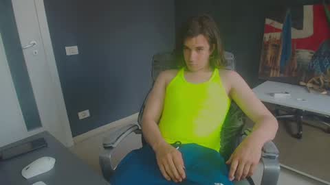 Snapshot of oscarwills chatting on 06/02/26, 12:40 OscarWills online show from 06/02/26, 12:40