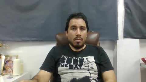 Snapshot of oscaryn_martell chatting on 11/02/25, 12:35 oscaryn_martell online show from 11/02/25, 12:35