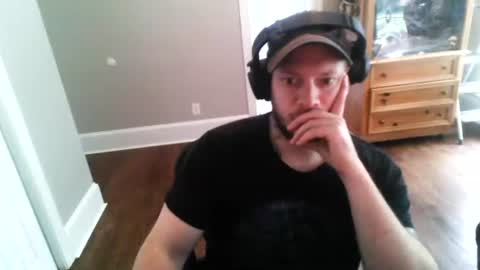 Snapshot of osiris_xxx chatting on 06/18/26, 02:10 college beef online show from 06/18/26, 02:10