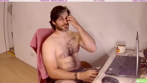 Snapshot of osito_blanco chatting on 10/22/25, 11:26 Osito Blanco online show from 10/22/25, 11:26