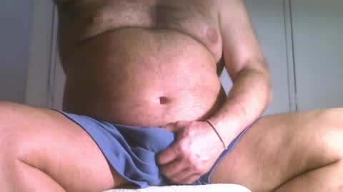 Snapshot of osolicencioso chatting on 02/19/25, 03:06 Oso Licencioso online show from 02/19/25, 03:06