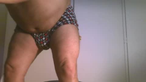 Snapshot of osolicencioso chatting on 02/28/25, 04:32 Oso Licencioso online show from 02/28/25, 04:32