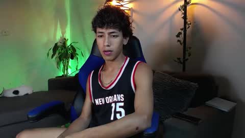 ostin 18hot online show from 12/12/24, 02:26