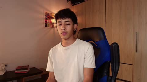 ostin 18hot online show from 01/23/25, 02:02