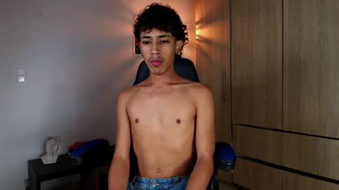 ostin 18hot online show from 02/12/25, 02:14