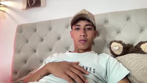 ostin 18hot online show from 11/14/25, 02:21