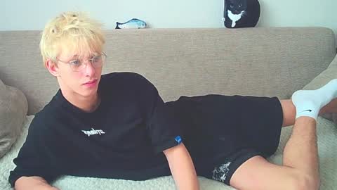 Ostin online show from 12/17/24, 06:45