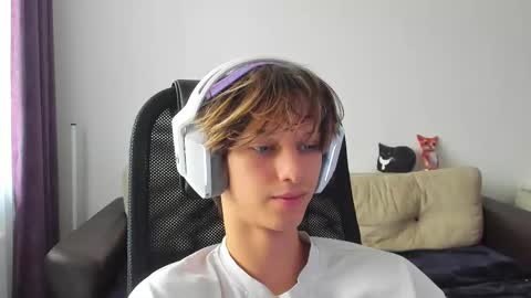 Ostin online show from 10/10/25, 08:46