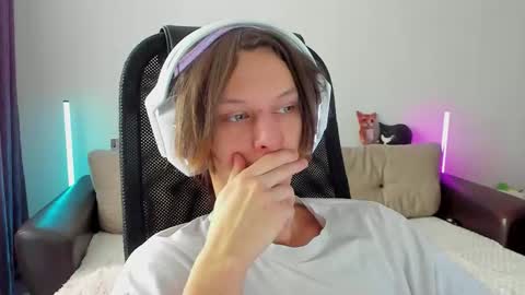 Ostin online show from 02/01/26, 07:40