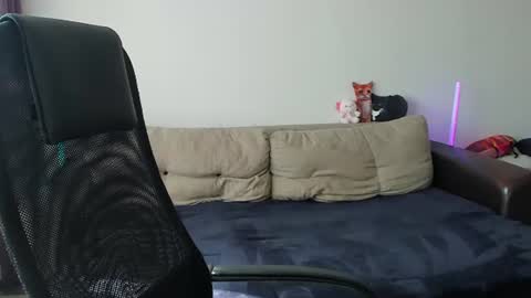 Ostin online show from 06/12/26, 10:47