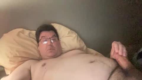 otter916 online show from 12/26/24, 05:37