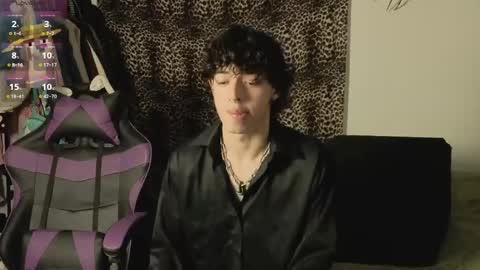 Snapshot of otter_star chatting on 05/26/26, 03:57 Princces Albert online show from 05/26/26, 03:57