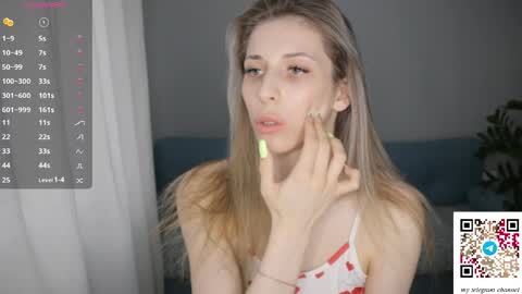 Snapshot of ottiliebolyard chatting on 05/07/26, 04:01 Anne online show from 05/07/26, 04:01