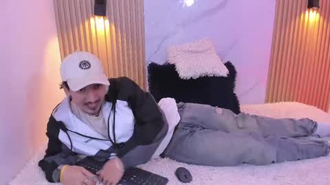 Otto Andrew online show from 04/14/26, 04:07