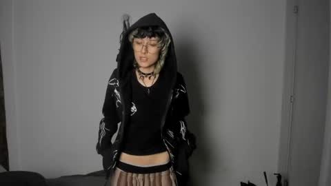 Otto 3 online show from 02/17/25, 12:43