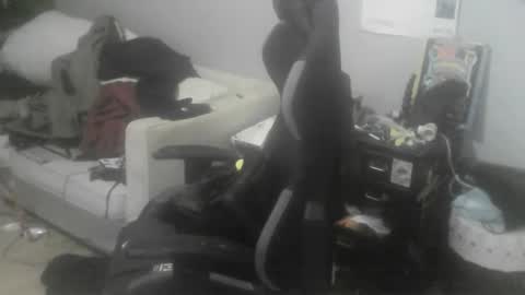 ouinnybis195625 online show from 12/22/24, 06:04