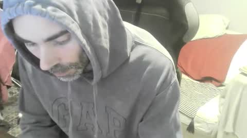 ouinnybis195625 online show from 10/11/25, 04:01