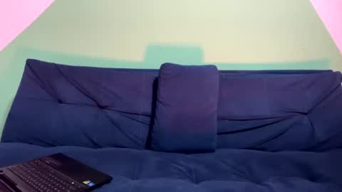 Snapshot of ouro1556 chatting on 06/19/26, 02:27 Gold1556 online show from 06/19/26, 02:27