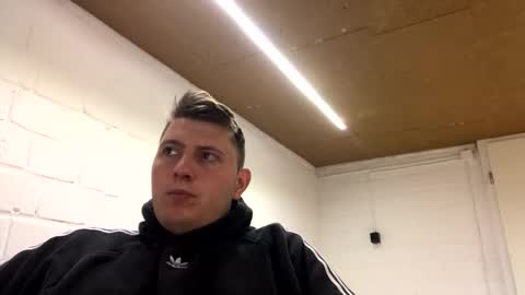 outflayd online show from 03/25/26, 01:28