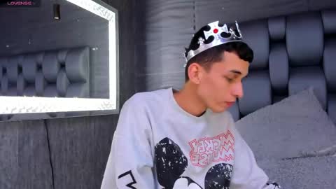 owen_stone1 online show from 03/08/25, 02:40