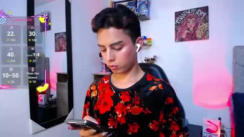 Owen  Independent model  online show from 03/19/26, 08:07