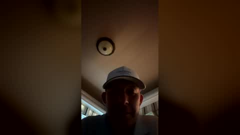 Snapshot of owliecat chatting on 05/17/26, 04:36 owliecat online show from 05/17/26, 04:36