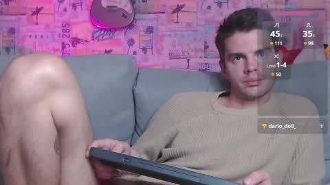 Snapshot of oxmikexo chatting on 12/13/24, 06:16 Mike online show from 12/13/24, 06:16