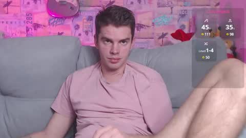 Snapshot of oxmikexo chatting on 12/14/24, 02:53 Mike online show from 12/14/24, 02:53