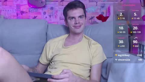 Snapshot of oxmikexo chatting on 12/25/24, 05:37 Mike online show from 12/25/24, 05:37