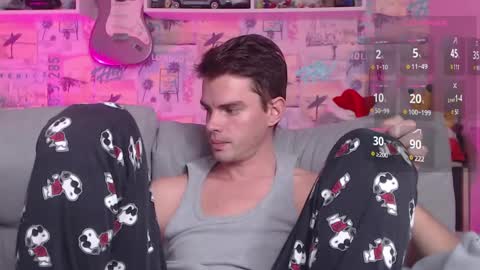 Snapshot of oxmikexo chatting on 12/27/24, 11:50 Mike online show from 12/27/24, 11:50