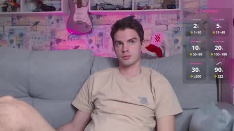 Snapshot of oxmikexo chatting on 01/01/25, 01:48 Mike online show from 01/01/25, 01:48