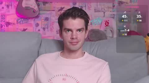 Snapshot of oxmikexo chatting on 02/01/25, 02:45 Mike online show from 02/01/25, 02:45