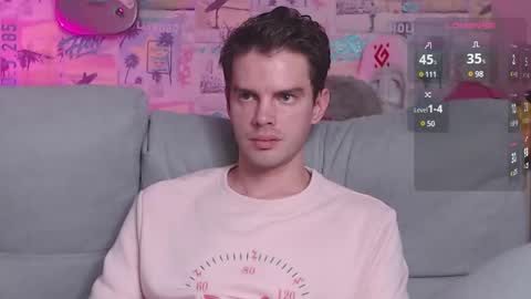 Snapshot of oxmikexo chatting on 02/01/25, 05:47 Mike online show from 02/01/25, 05:47