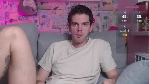 Snapshot of oxmikexo chatting on 02/02/25, 02:24 Mike online show from 02/02/25, 02:24