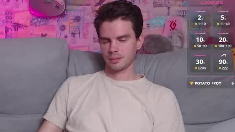 Snapshot of oxmikexo chatting on 02/03/25, 04:20 Mike online show from 02/03/25, 04:20