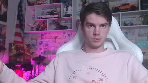 Snapshot of oxmikexo chatting on 02/27/25, 02:54 Mike online show from 02/27/25, 02:54