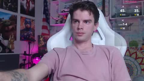 Snapshot of oxmikexo chatting on 03/06/25, 11:58 Mike online show from 03/06/25, 11:58