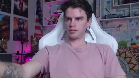 Snapshot of oxmikexo chatting on 03/06/25, 03:02 Mike online show from 03/06/25, 03:02