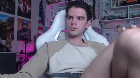 Snapshot of oxmikexo chatting on 03/07/25, 12:23 Mike online show from 03/07/25, 12:23