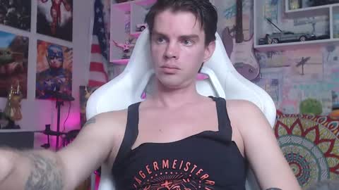 Snapshot of oxmikexo chatting on 03/09/25, 11:03 Mike online show from 03/09/25, 11:03