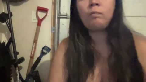 Snapshot of oxovickyoxo chatting on 10/12/25, 10:42 oxovickyoxo online show from 10/12/25, 10:42