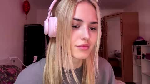 Eva online show from 03/05/26, 10:44