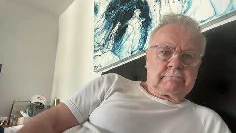 ozhairybearxxxx online show from 07/15/26, 05:34