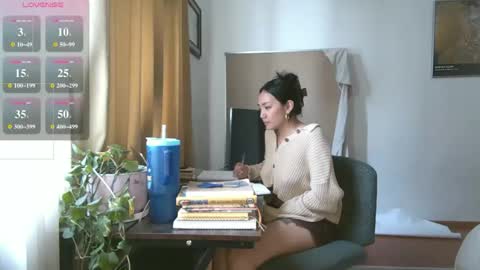 Snapshot of ozhmara chatting on 05/13/26, 06:16 ozhmara online show from 05/13/26, 06:16