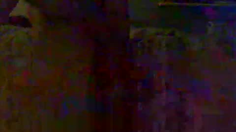 Snapshot of ozzi78 chatting on 11/19/25, 03:50 ozzi78 online show from 11/19/25, 03:50